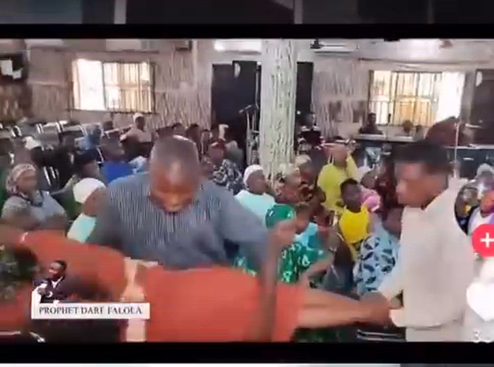 What is all this?
Why shouldn't this "god of man" be arrested? 🤦🏿‍♂️