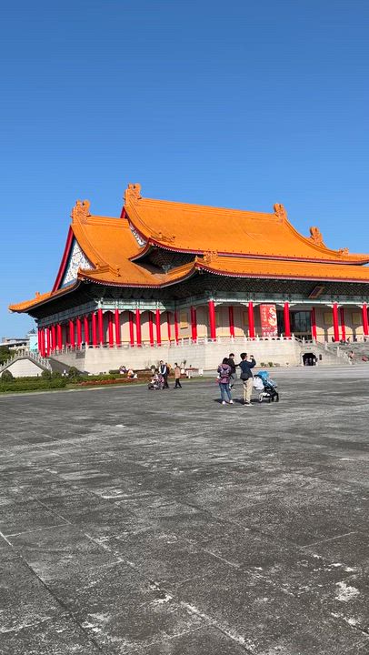 The historical Chiang Kai-shek Memorial Hall.
📍Taipei, Taiwan 🇹🇼
#LekeeLekee
