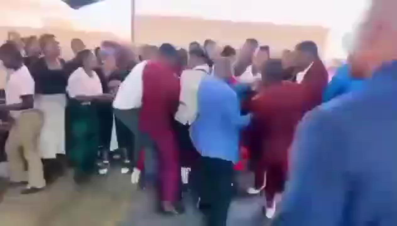 Na God save pastor today, Demon nearly take his life 🤣🤣🤣🤣