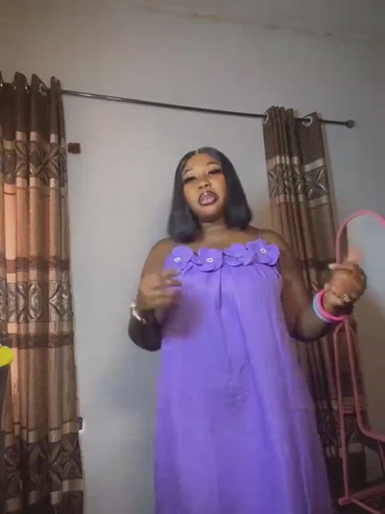 She's looking for husband o.
Even if he's jobless and useless.
I don drop update, make we take this...