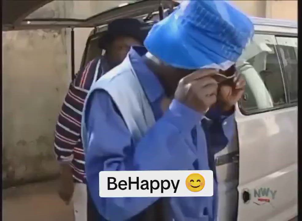 Old Nollywood movies will always crack you up. 😂😂