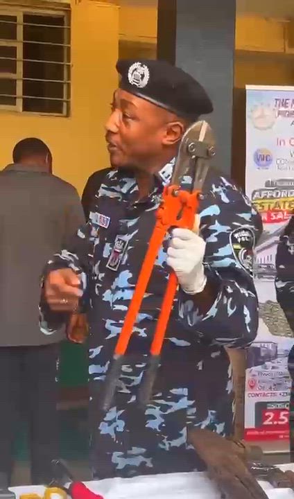 FCT Police have arrested two suspected members of a ‘one-chance’ robbery syndicate around Court of A...