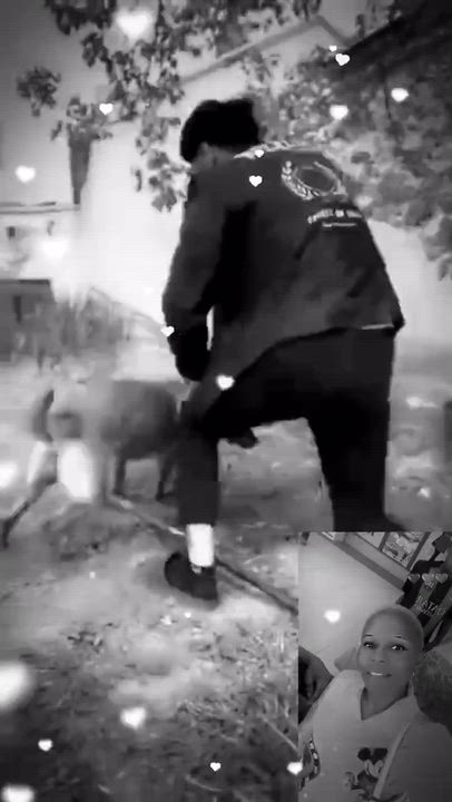 As this dog protects its owner , so shall our Heavenly Father protect us from all evil. Amen 🙏