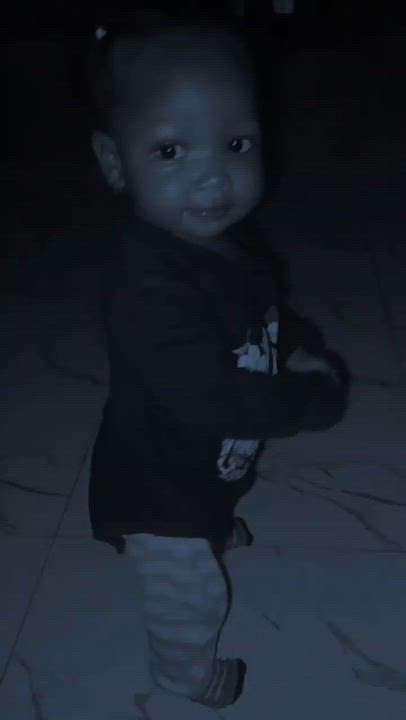 Somebody tell my baby say night don reach o! 😩😂
After full day waka, bath and milk — na play remai...