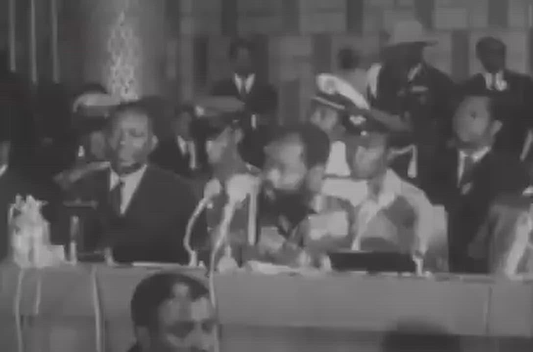 Lest we forget so quickly.
Archival black-and-white footage from the 1968 Ethiopia peace talks betwe...