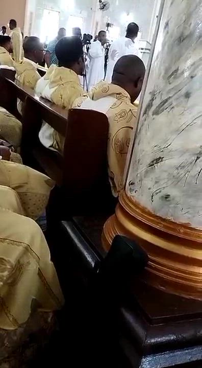 REV GOODIDEA. POLITICS.

Soludo acted differently in church today, recognising Peter Obi and usherin...