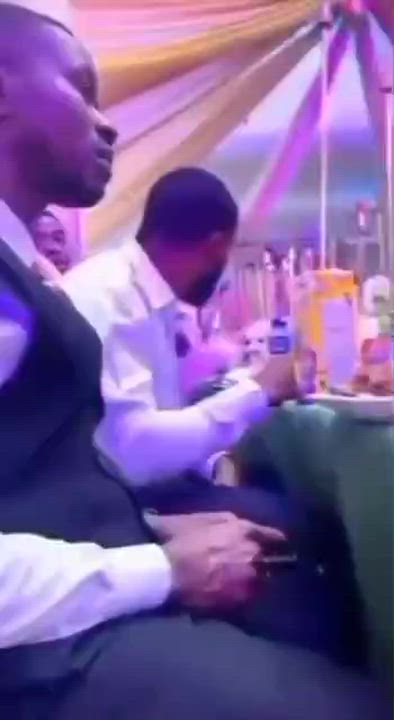 Things that people do.

People get mind oo.
See skills naa
