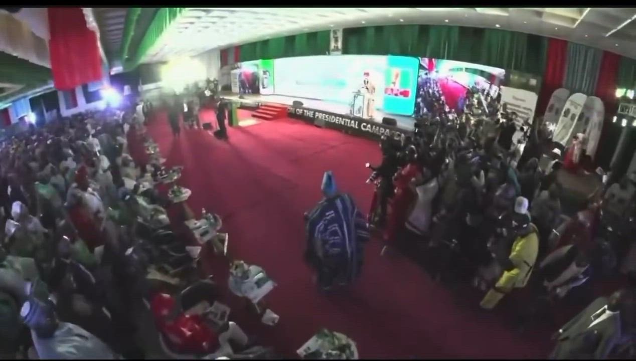 Governor Adeleke will never cease to amaze us with his dancing step.