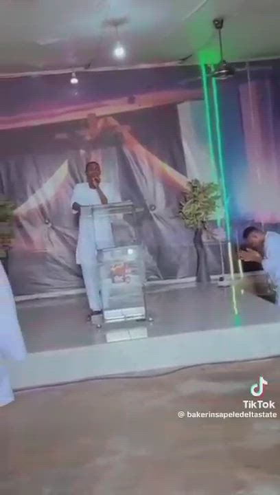 The anointing was too much 
#LekeeLekee