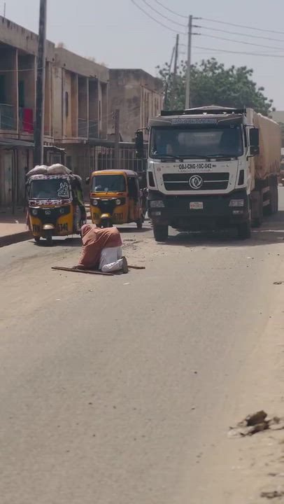 🤷🤷What punishment do you think this man deserve 🙆